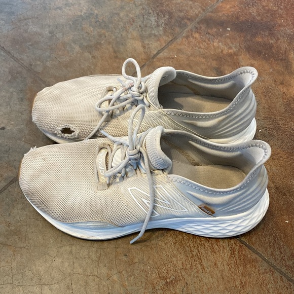Used Running Shoes - Picture 4 of 5